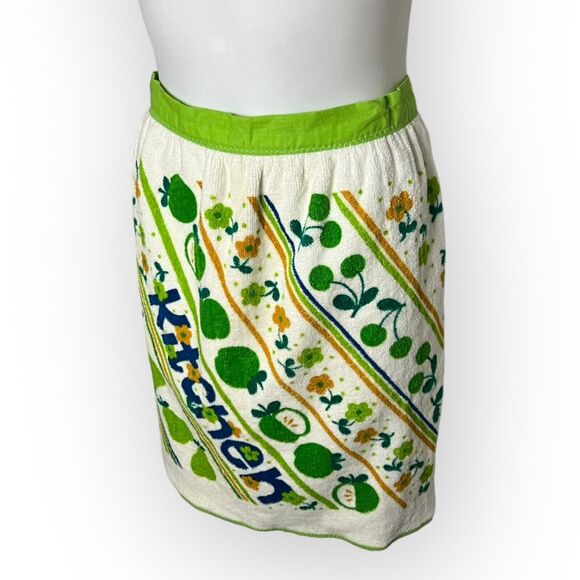 Vintage 1970s Royal Terry Kitchen Apples & Pears Green & White Terry Cloth Apron - Picture 3 of 12